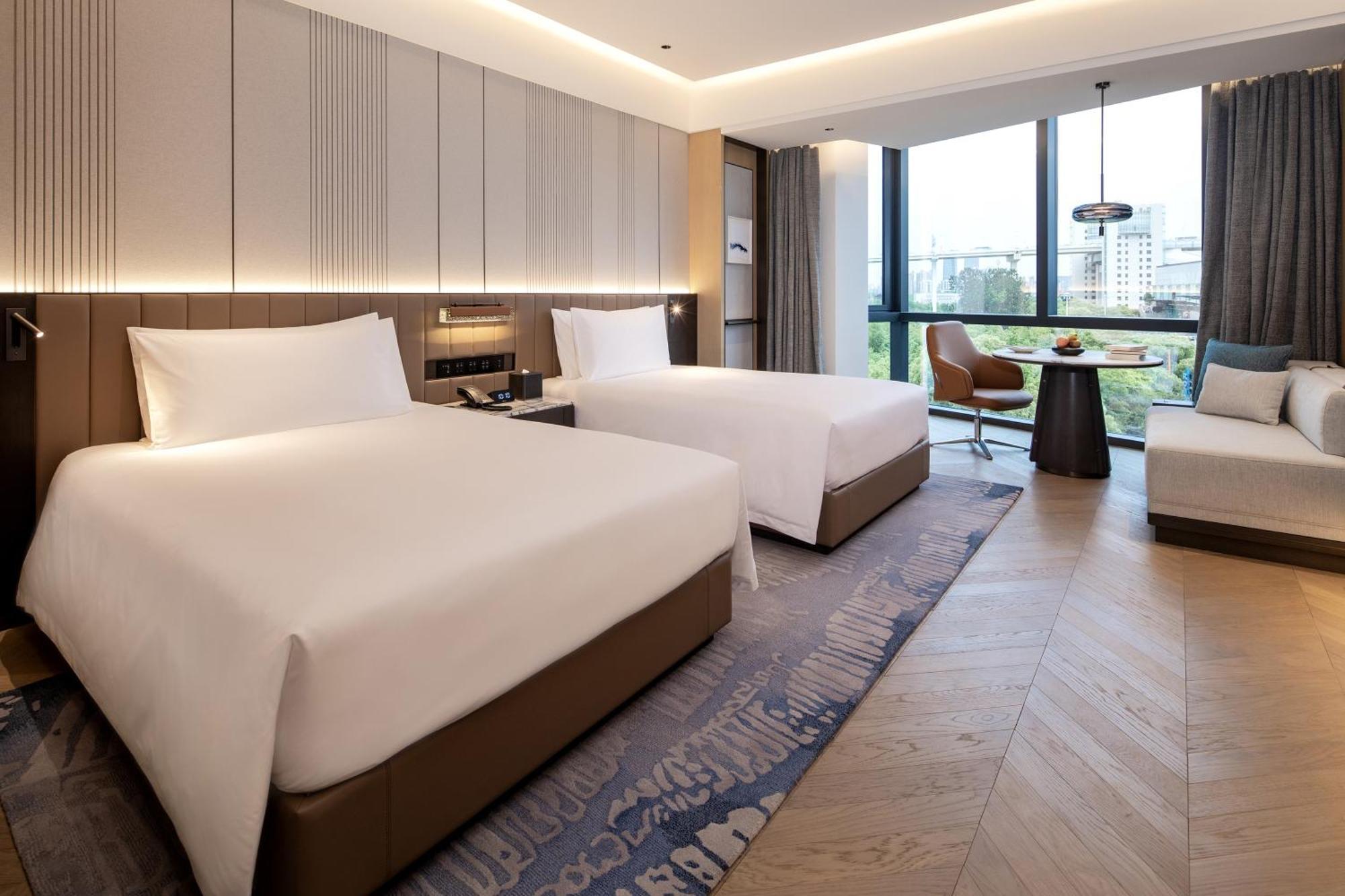 Hotel Expo Riverside
