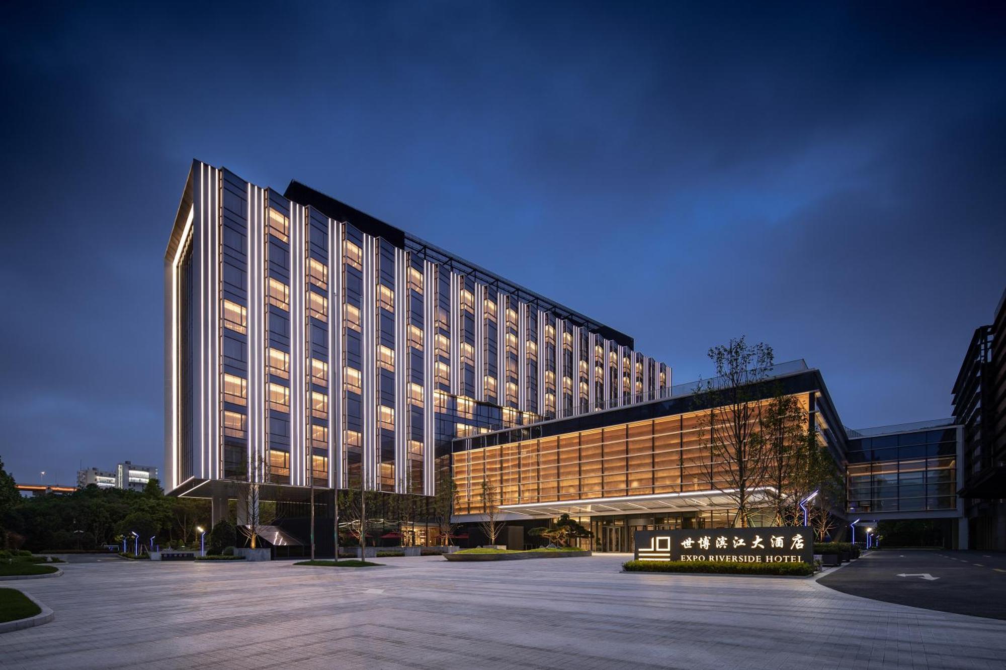 Hotel Expo Riverside 5*